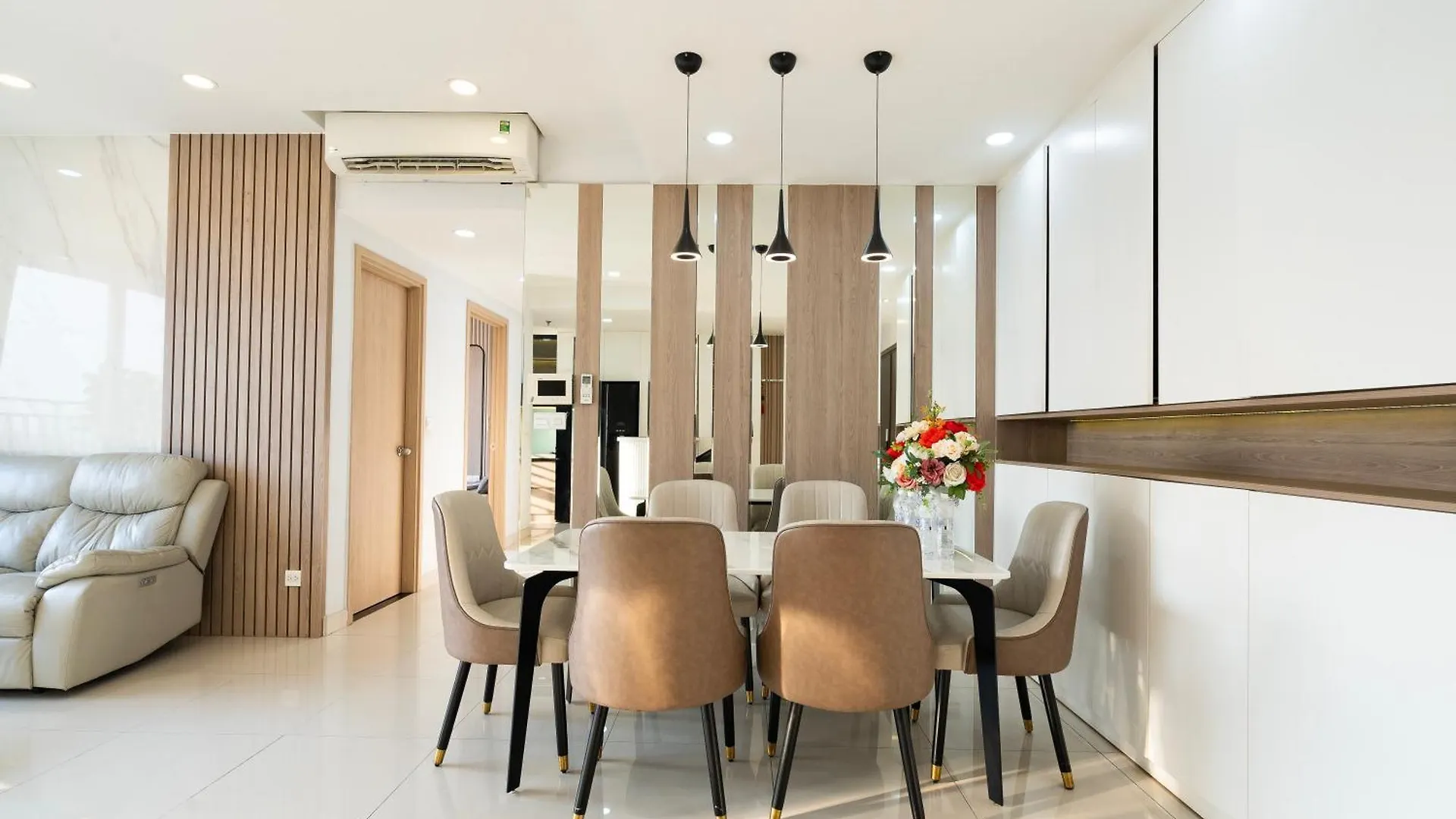 Double E Saigon Apartment Ho Chi Minh City Vietnam